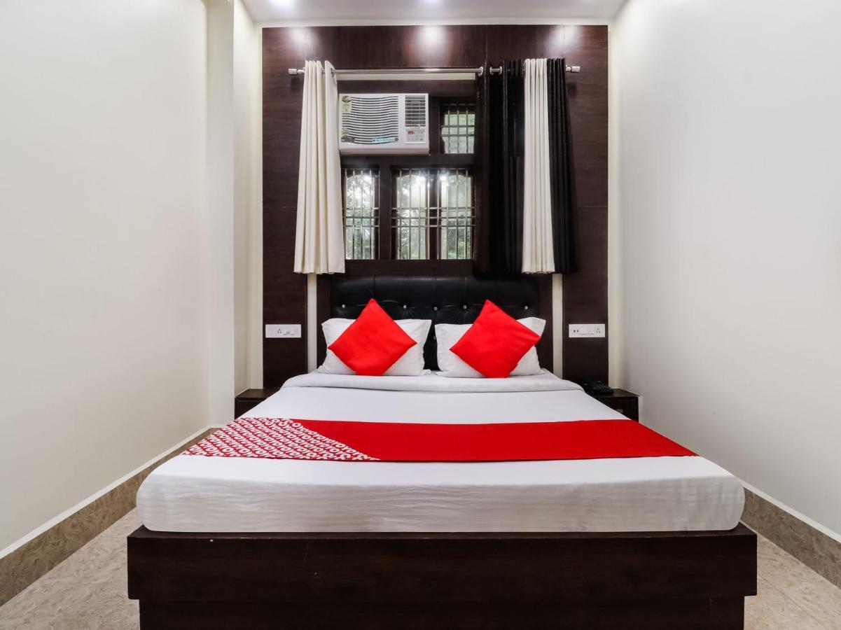 Oyo 72429 New Abhinandan Hotel Amroha المظهر الخارجي الصورة