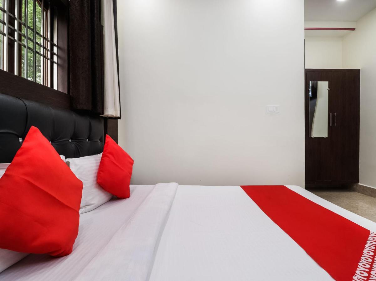 Oyo 72429 New Abhinandan Hotel Amroha المظهر الخارجي الصورة