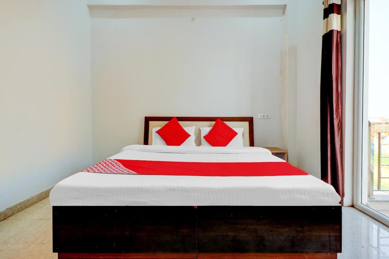 Oyo 72429 New Abhinandan Hotel Amroha المظهر الخارجي الصورة