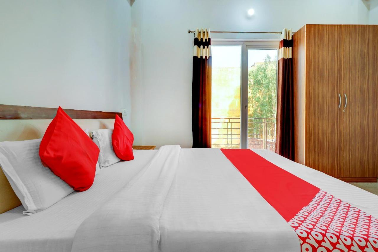 Oyo 72429 New Abhinandan Hotel Amroha المظهر الخارجي الصورة