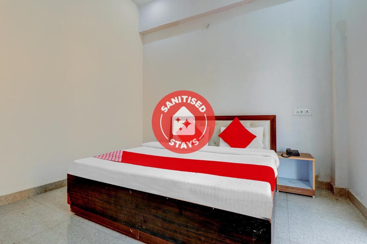 Oyo 72429 New Abhinandan Hotel Amroha المظهر الخارجي الصورة