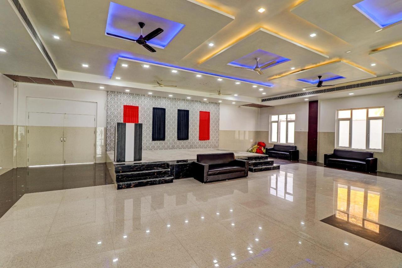 Oyo 72429 New Abhinandan Hotel Amroha المظهر الخارجي الصورة