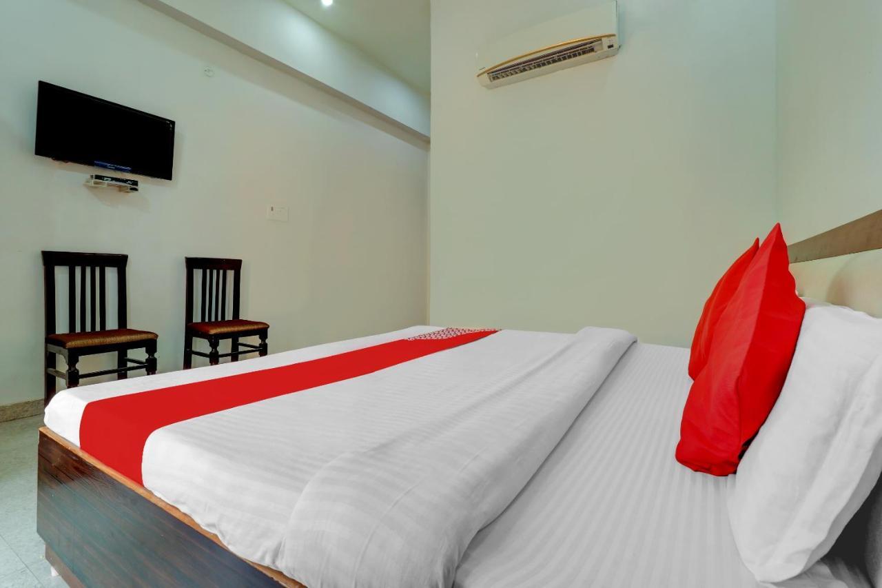 Oyo 72429 New Abhinandan Hotel Amroha المظهر الخارجي الصورة